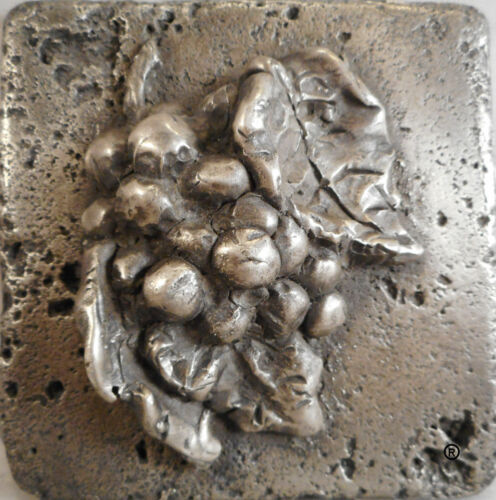 Decorative Metal Tile Metal Tile Arts Man Nickel//Silver 4/"x4/" Fruit Grapes One