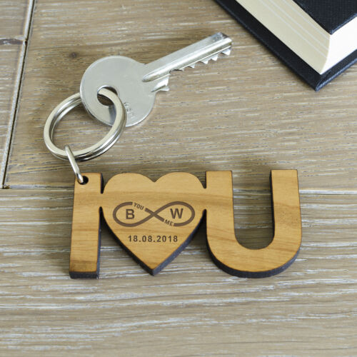 Personalised Wooden Key Ring I ❤ U  Add Initials /& Date Valentine Lovers Gift