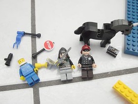 4.65 pound Lego lot 1 Kreo Set Transformer A2201 Bionicles, 8592,figures parts+