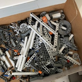 LEGO MINDSTORMS: NXT (8527) Build & Program Robot Kit - UNTESTED! INCOMPLETE!