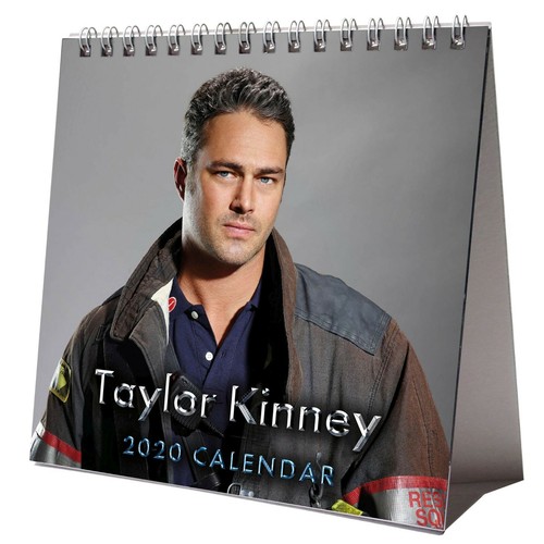GESCHENK 3 Stück Aufkleber Taylor Kinney Desktop Kalender Büro NEU 2020