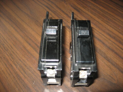 Lot of 2 ITE BQ1-B030 Circuit Breakers (1 Pole, 30 Amp, 120/240 Vac)