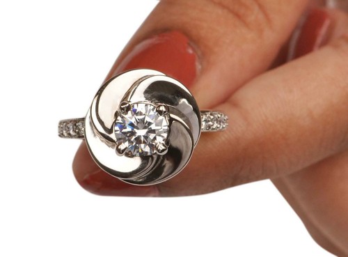 D-Color 2.00Ct Top Quality Round Shape Solitaire Wedding Ring In 14KT White Gold