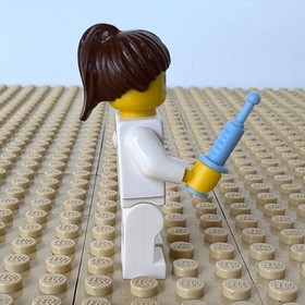 LEGO City, Hospital: Doctor, NEEDLE, doc033, DOC & PATIENT, 4936, 2007, FEMALE
