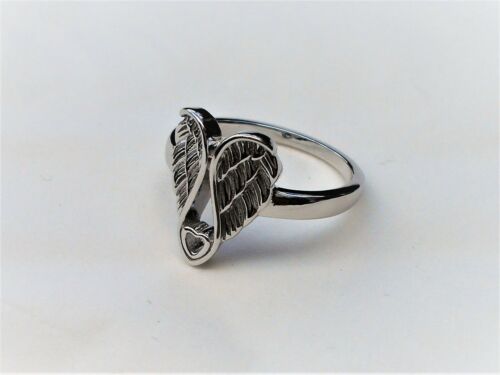 Genuine 925 Sterling Silver Angel Wings with Heart Ring
