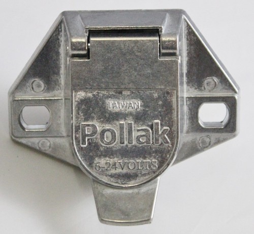 7 WAY PLUG TRUCK TRAILER 7 PIN FEMALE NEW IN PACKAGE