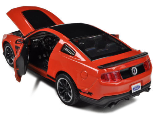 Maisto Ford Mustang Boss 302 Diecast Model Car Special Edition Orange 1:24 