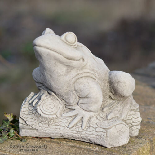 FROG ON LOG Hand Cast Stone Animal Pond Garden Ornament Decor ⧫onefold-uk