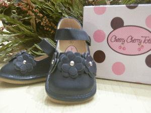 Cheery Cherry Tots Kim Navy Blue Squeaky Shoes Size 4 Halloween Flowers NIB