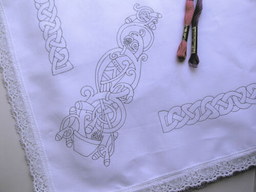Tablecloth to embroider Celtic design with lace edge printed embroidery CSOOO5