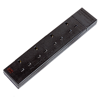 Defender 230v 13amp 4-Gang Black Rubber Sockets E882924