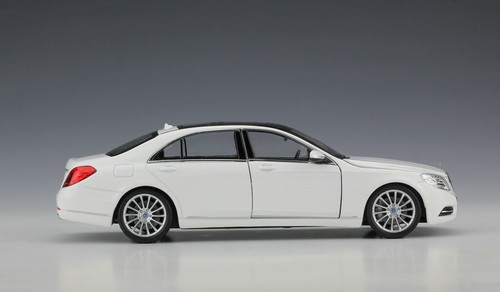 Welly 1:24 Mercedes S Class S500 Metal Diecast Model Car White