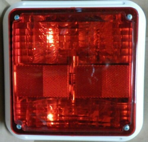 RED w/WHITE TRIM 9.25&#034; CAMPER RV TRAILER STOP/TAIL LIGHT LAMP GLO-BRITE [8517]