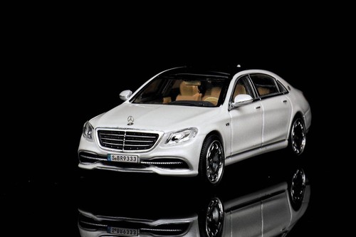 PreOrder Master1:64 Mercedes-benz Maybach S680 Black PreOrder Master1:64 Mercedes-benz Maybach S680 Black