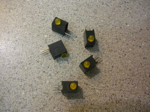 QUALITY TECH 3mm LED Yellow Diffused Right Angle PCB Short Leads **NEW** Qty.5
