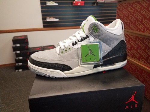 Brand New in Box Air Jordan AJ3 Men/'s Retro 3 Tinker Chlorophyll 136064-006 Grey