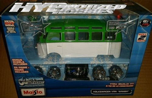 MAISTO 1:24 MODEL KIT VOLKSWAGEN VAN /"SAMBA/" DIE-CAST GREEN 39097