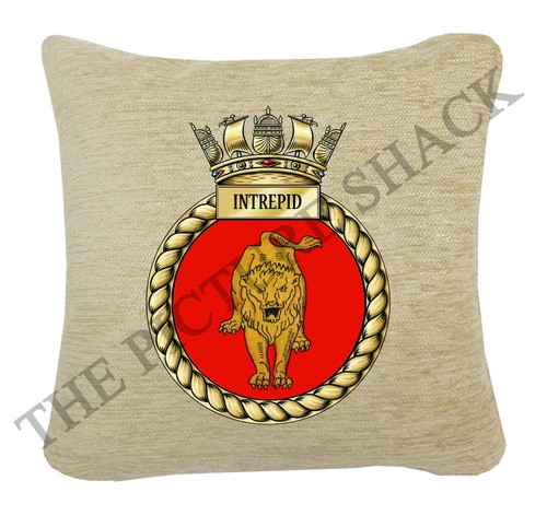 Royal Navy HMS Intrepid Crest sur une Crème Coussin Chenille 2 tailles disponibles