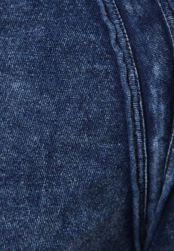 khujo Damen Sweatjacke NANDI blaue Denim-Optik Baumwolle Kapuzenjacke Schößchen