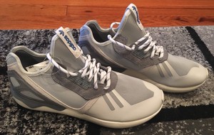 Adidas Tubular 38 2/3 weinrot / lila