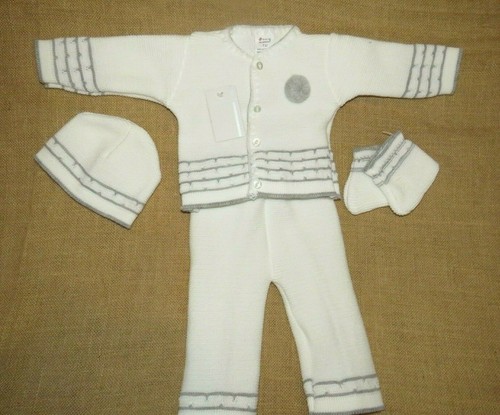 Baby Boys Girls Spanish Style Romany Knitted /& Pom Pom 4 Piece Outfit Newborn
