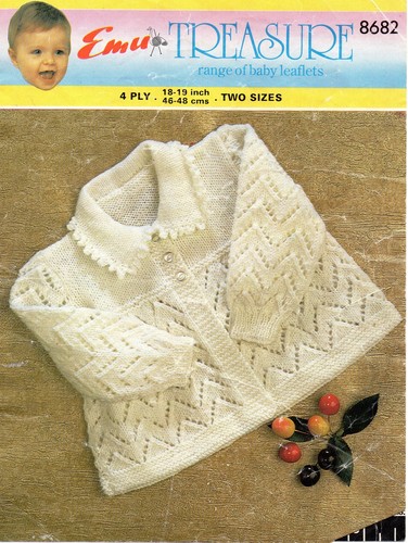 Emu 8682 Vintage Baby Knitting Pattern 18-19/" Cardigan 3-12 months 4 ply