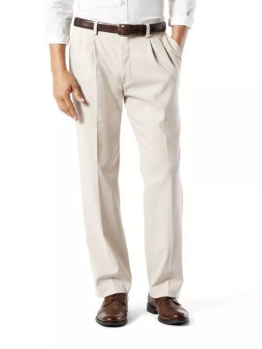 Cream NWT Men/'s Dockers Stretch Easy Khaki D3 Classic-Fit Pleated Pants 40x30