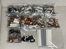 LEGO 10224 Town Hall | Complete w/ Box & Manuals | Bonus Gift Included