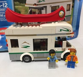LEGO CITY: Camper Van (60057) Almost Complete with Instructions