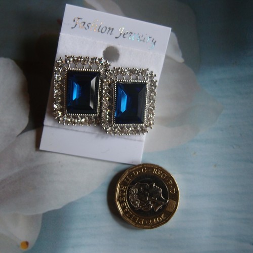 LARGE oblong 2.5cm faux blue SAPPHIRE diamante 80s Royalty fashion EARRINGS