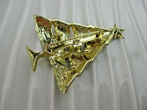 Details about  / Signed B.J RHINESTONE Goldtone CHRISTMAS TREE Brooch Pin