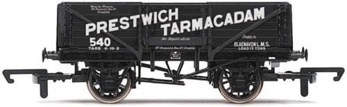 HORNBY R6577 1:76 OO SCALE Prestwich Tarmacadam 4 Plank Wagon