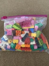 LEGO Brick Set (5585) House, Dogs, People Jump rope And More (BH)