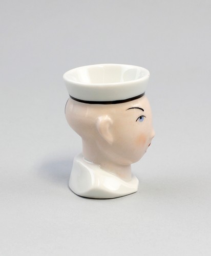 9986334 Porzellan Figur Eierbecher Matrose Lindner handbemalt H6,5cm