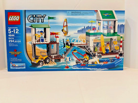 LEGO CITY 4644 Marina - 100% Complete w/ Box, Manuals, Minifigures