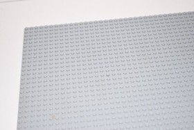 LEGO Baseplate 48 x 48 Stud (15" x 15") 4186 - (Original ) Light Gray
