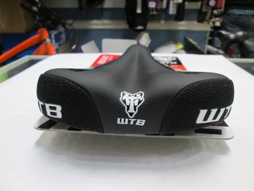 WTB Rocket Pro 150mm Saddle DNA Padding Chromoly Rails Mountain Bike Black//White