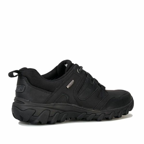 Men/'s Rockport Cold Spring Chukka Boots in Black