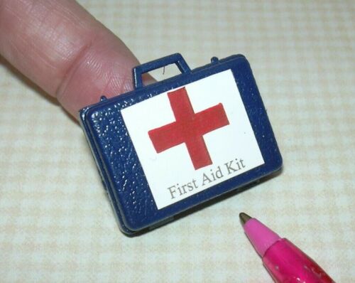 1 1//8/" x 1 5//16/" DOLLHOUSE 1:12 Miniature Solid Blue Plastic First Aid Kit