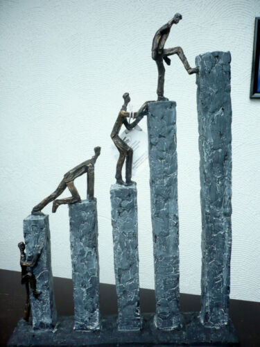 Casablanca Design Skulptur /"Raise/" 79460 Höhe 43 cm Modern Style Erfolgsleiter