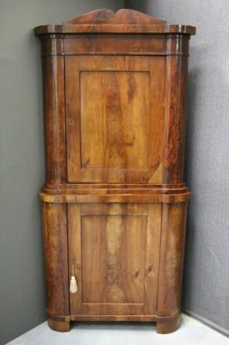 Wooden Corner Cabinets