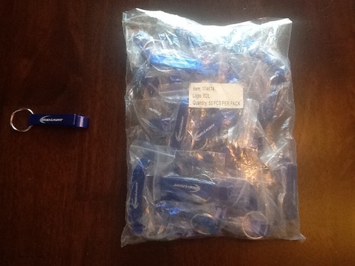 Bud Light Lt Metal Key chain 25 PK Keychain Bottle//Can Opener New in package