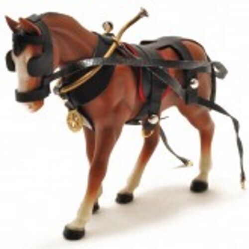 BROWN RESIN MINI HORSE COMPLETE WITH HARNESS 90MM TO TOP OF SADDLE 