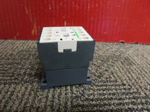 SCHNEIDER ELECTRIC CONTACTOR LC1K0610B7 24V COIL 20A AMP