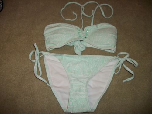 Xhilaration String Bikini Size S Green//White NWOT DRASTICALLY REDUCED!!!!!