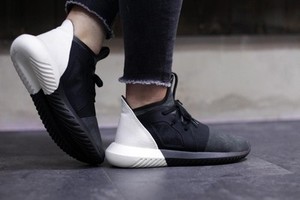 Adidas original tubular defiant sneakers women