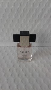 Estee-Lauder-Modern-Muse-Eau-de-Parfum-Mini-14-fl-oz-New