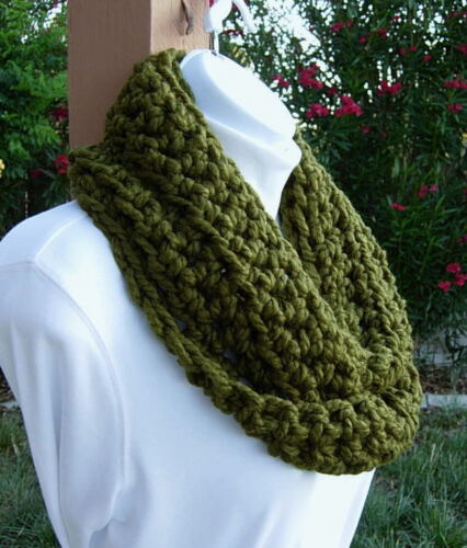 Circle Winter Crochet Knit INFINITY LOOP SCARF Dark Olive Military Green Cowl 