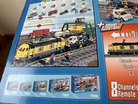 LEGO CITY 7939: CARGO / FRIEGHT TRAIN (2010 - NEW IN SEALED BOX)