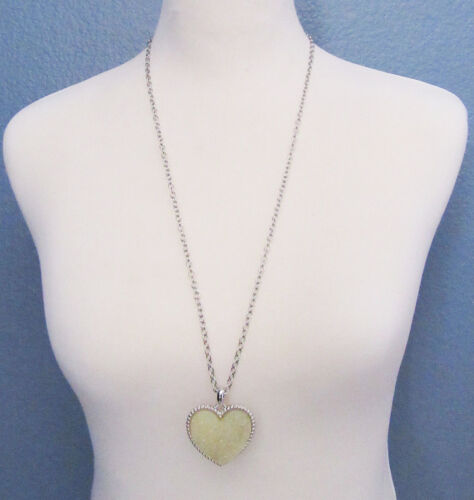 Lia Sophia First date necklace with Creme Druzy Resin Heart 30-33" 